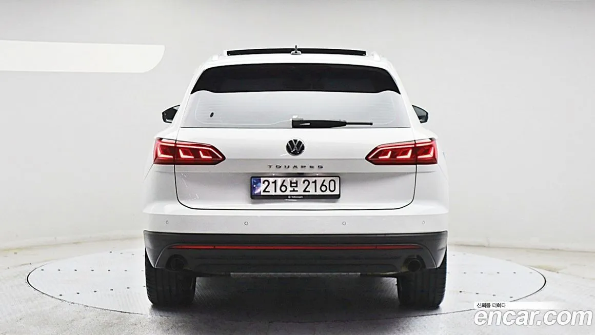 Volkswagen Touareg — фото 2