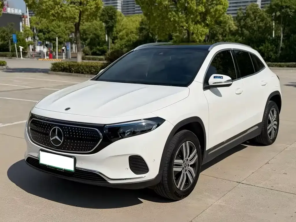 Mercedes-Benz EQA — фото 1