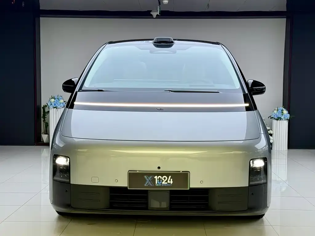 Li Auto MEGA — фото 5