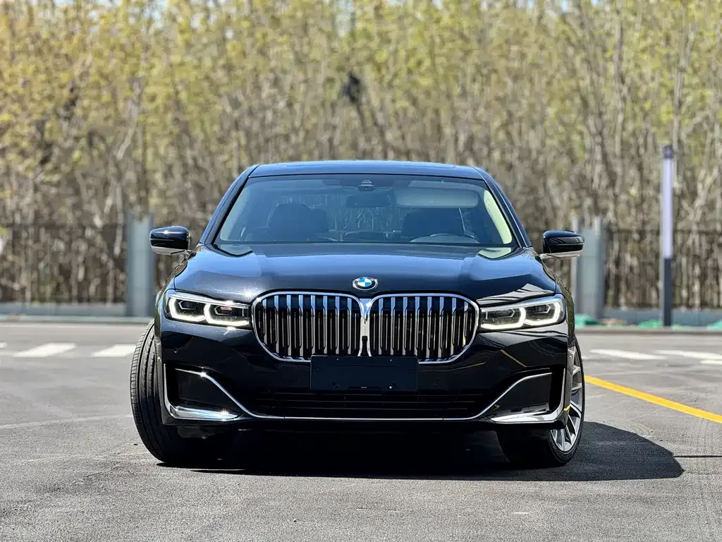 BMW 7 Series — фото 5