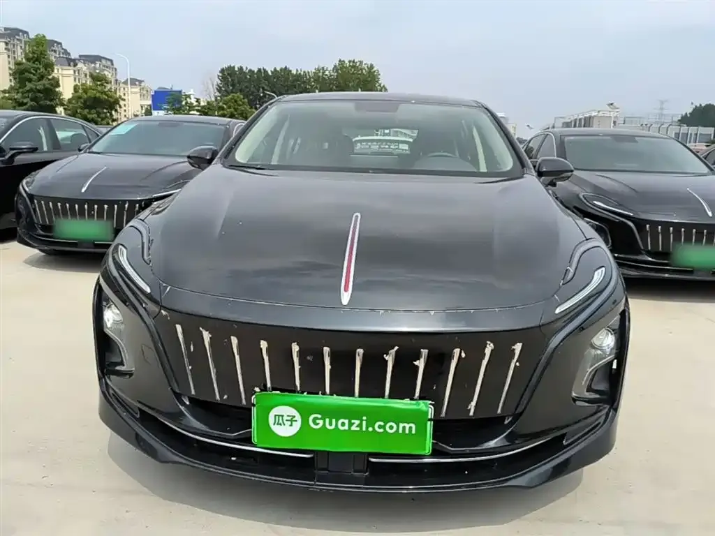 Hongqi E-QM5 — фото 3