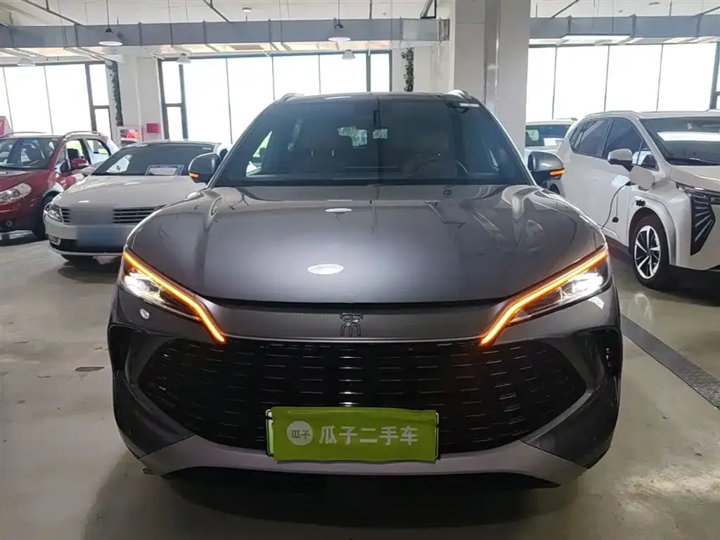 BYD L DM-i — фото 4