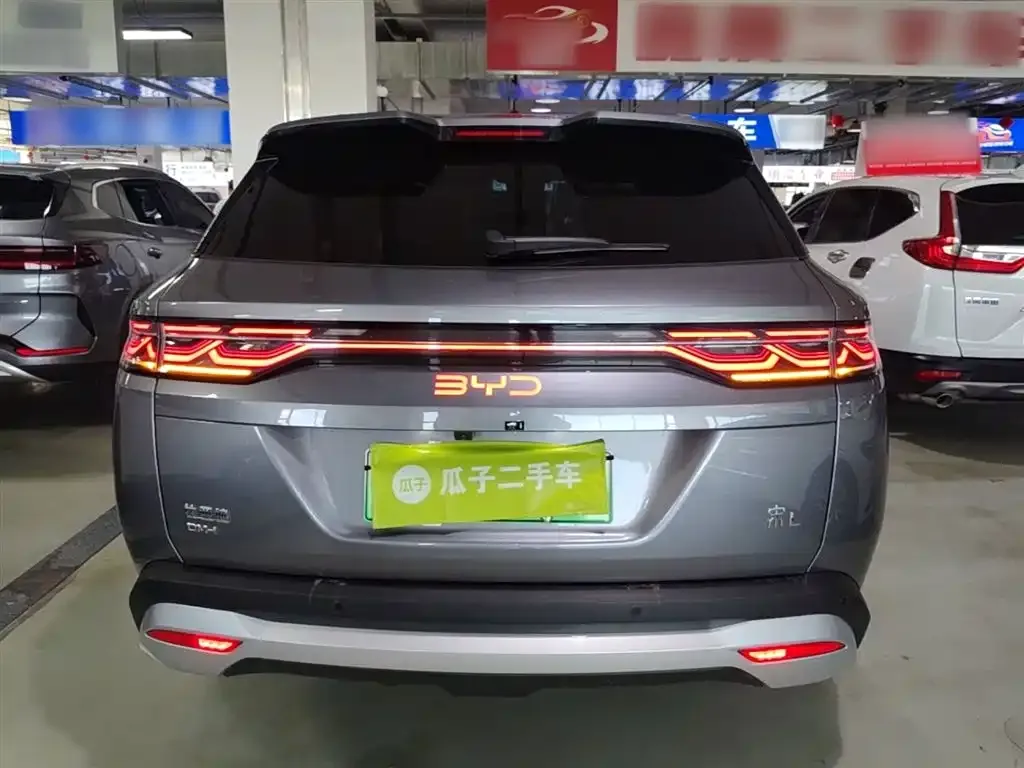 BYD L DM-i — фото 6