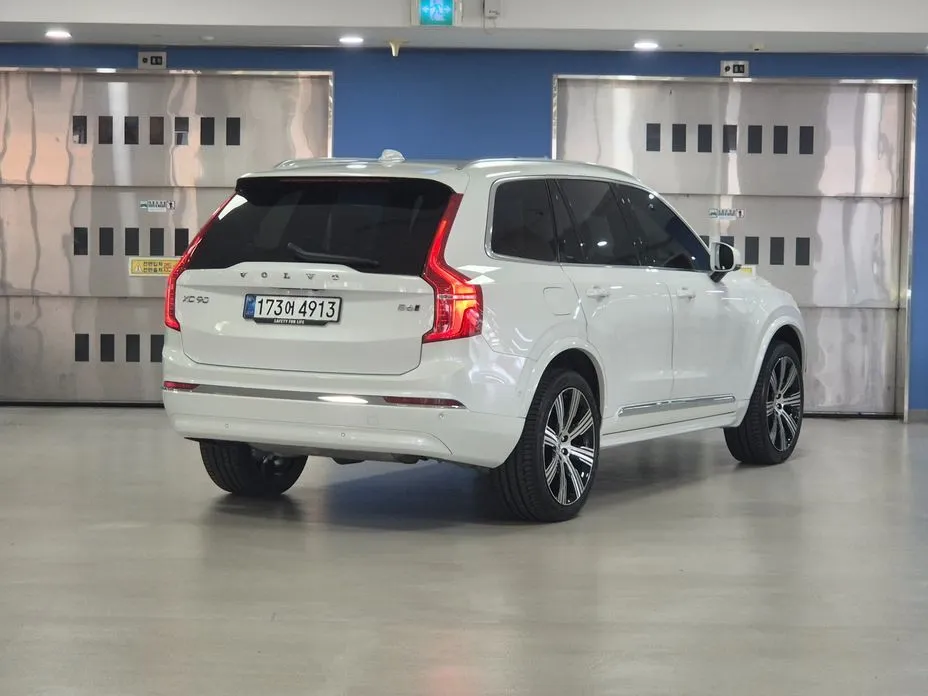 Volvo XC90 — фото 7