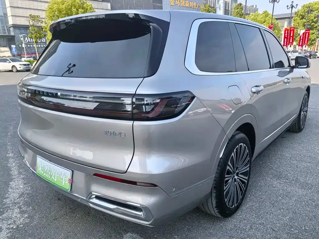 Geely Galaxy M9 — фото 8