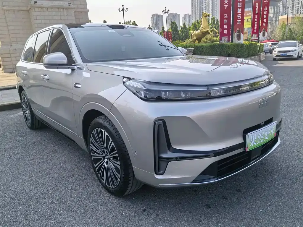 Geely Galaxy M9 — фото 9