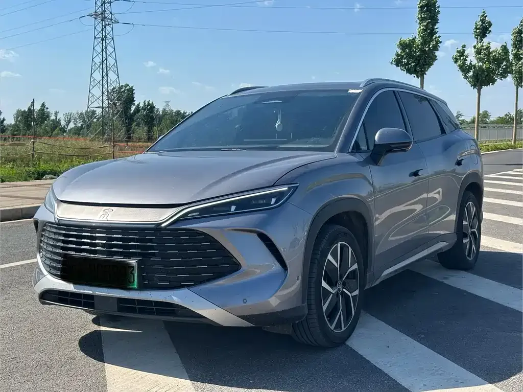 BYD L DM-i — фото 1