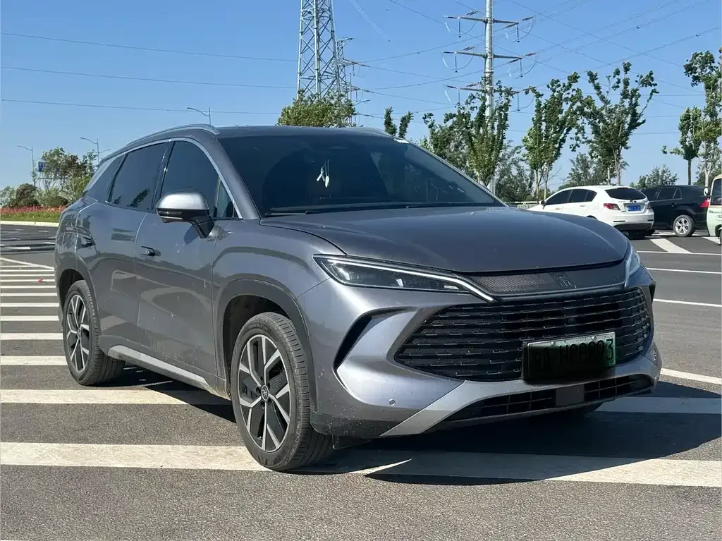 BYD L DM-i — фото 10