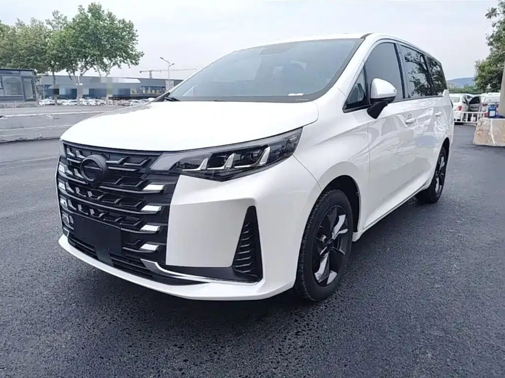 GAC Motor Trumpchi M6 — фото 4