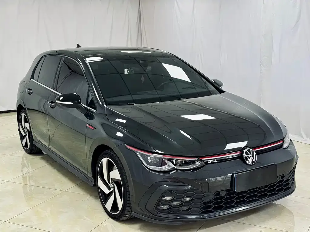 Volkswagen Golf GTI — фото 7