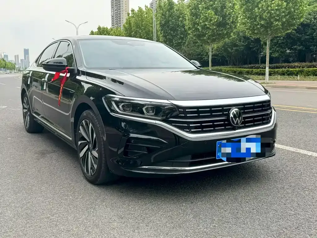 Volkswagen Passat — фото 7