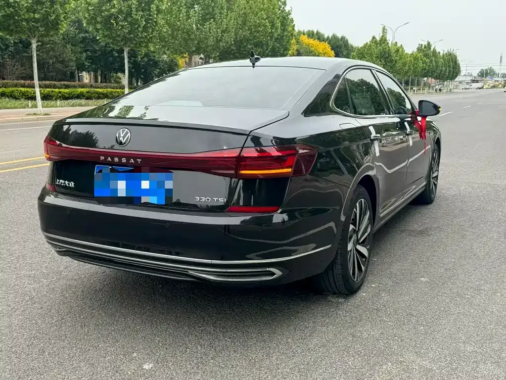 Volkswagen Passat — фото 8