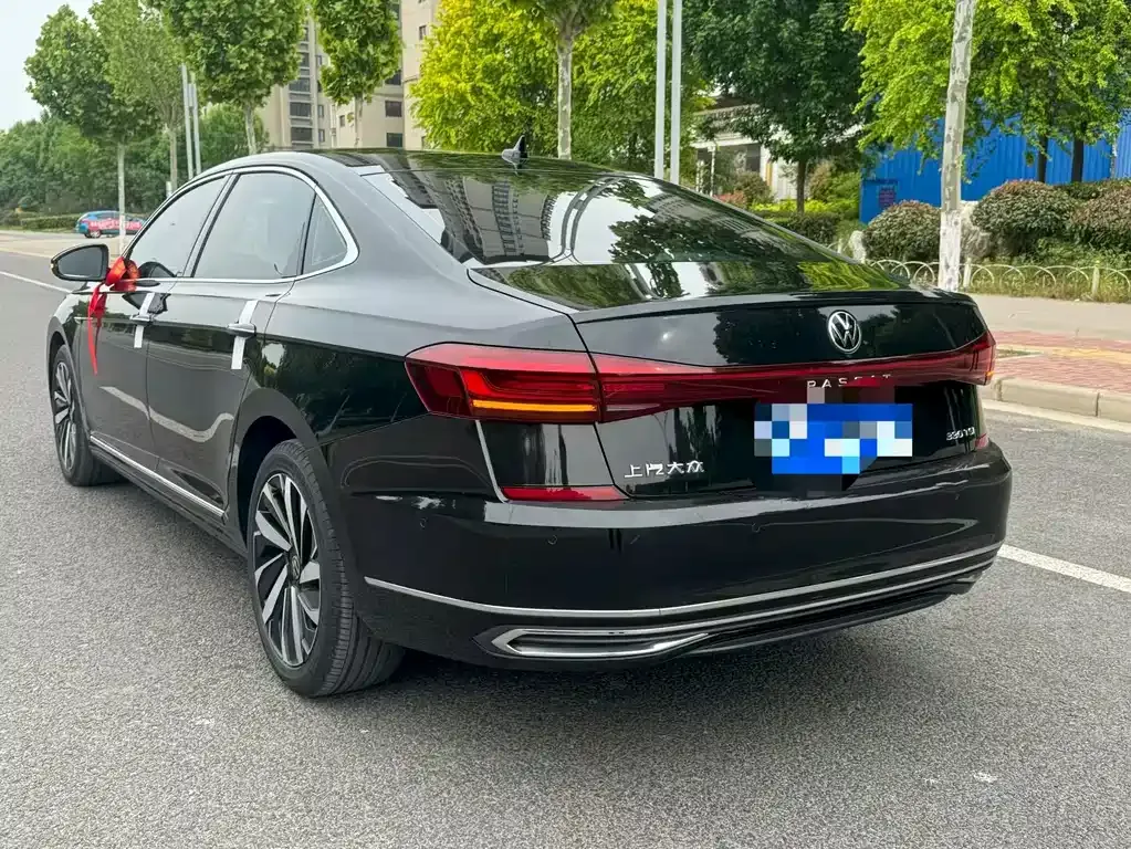 Volkswagen Passat — фото 9