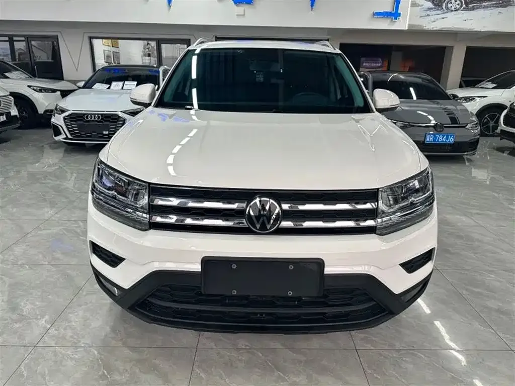 Volkswagen Tharu — фото 2