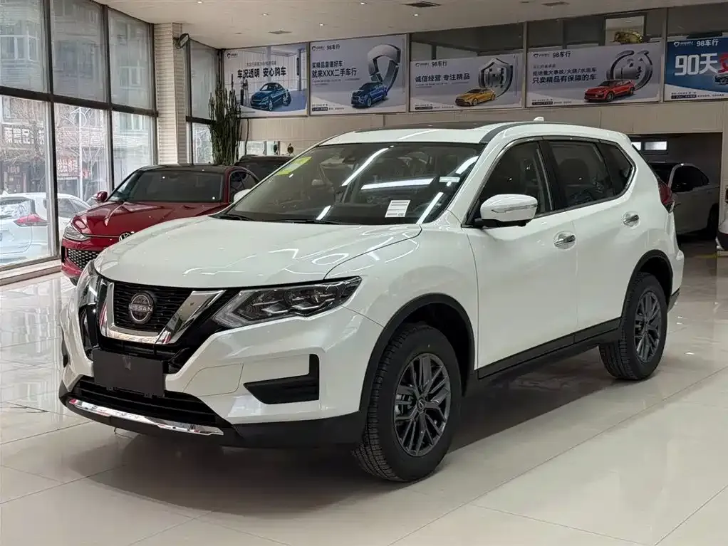 Nissan X-Trail — фото 1