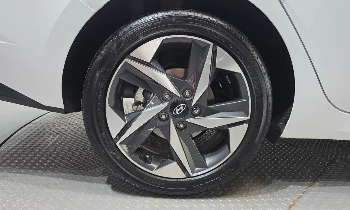 Hyundai AVANTE — фото 6