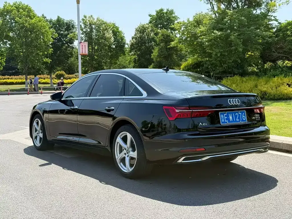 Audi A6L — фото 5