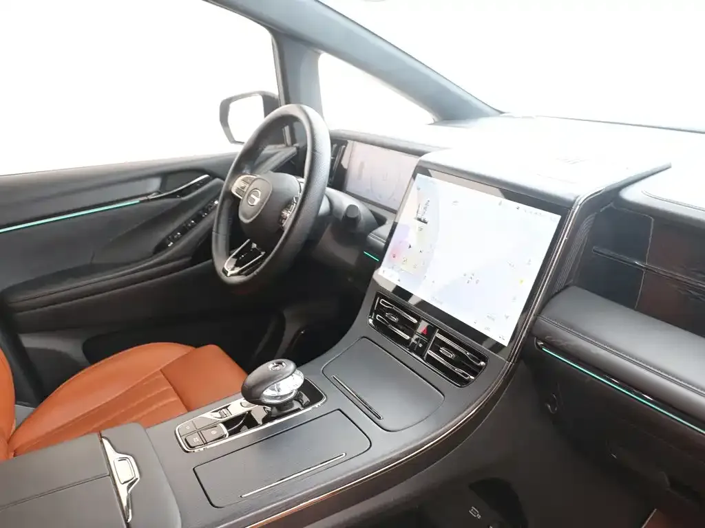 GAC Motor Trumpchi E9 — фото 2
