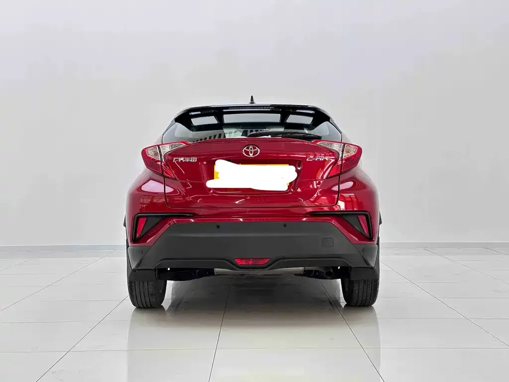Toyota C-HR — фото 2