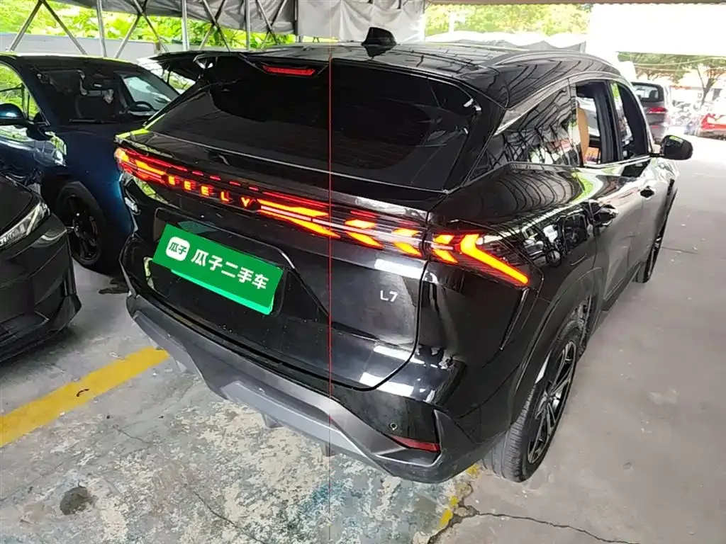 Geely Galaxy L7 — фото 10