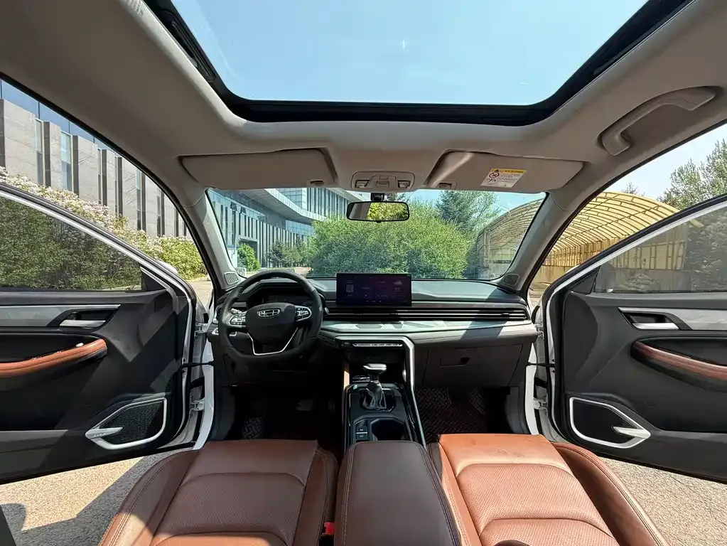 Geely Vision X6 — фото 10