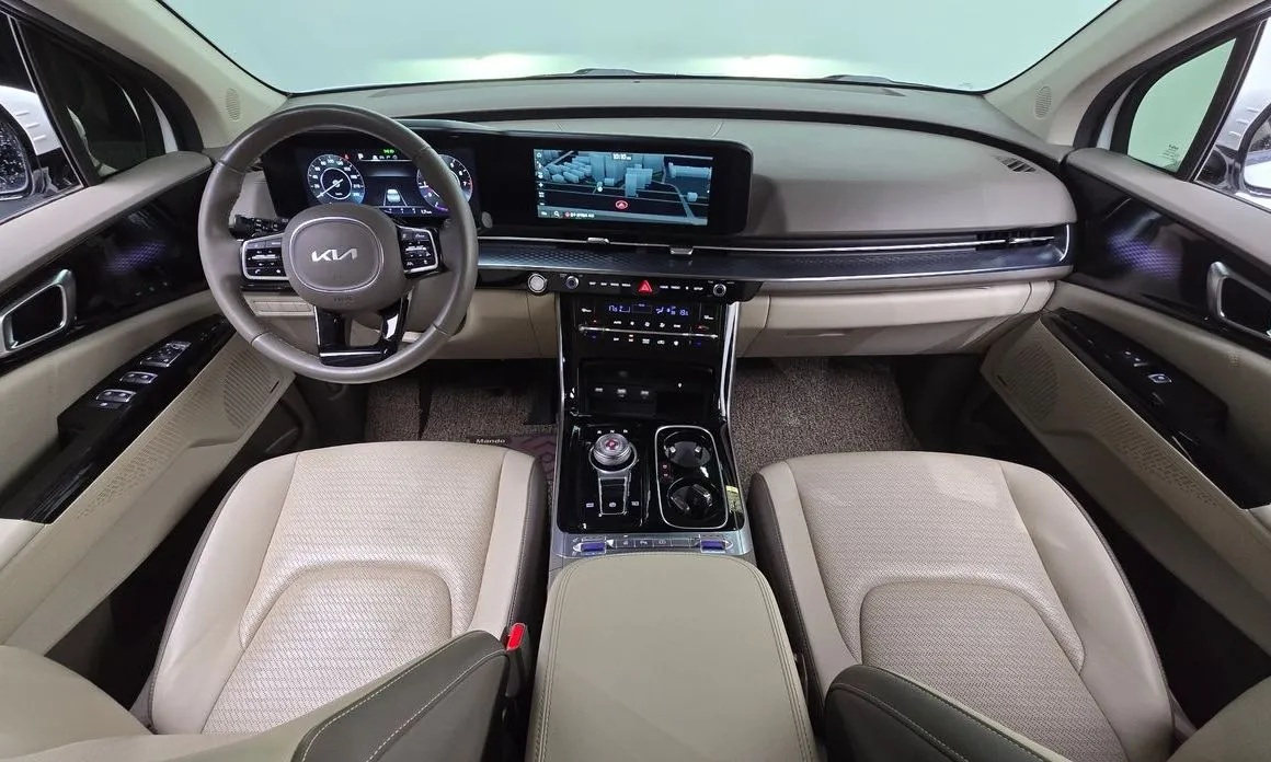 Kia Carnival — фото 10