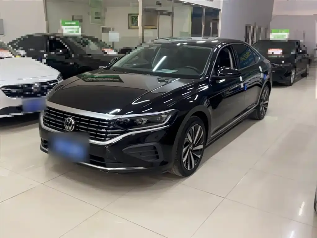 Volkswagen Passat — фото 1