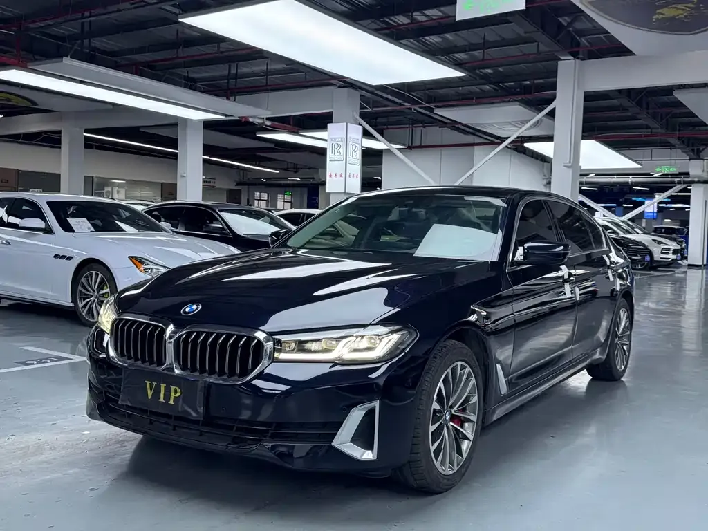 BMW 5 Series — фото 1