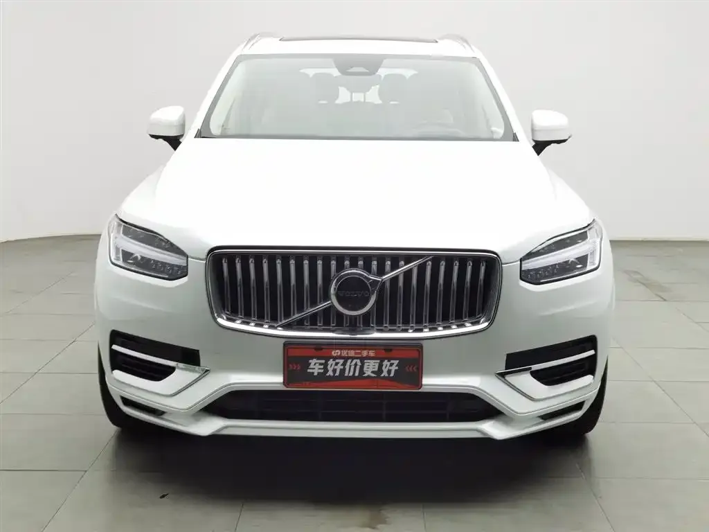 Volvo XC90 PHEV — фото 9