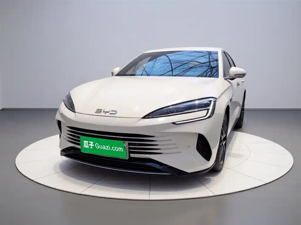 BYD Seal 07 DM-i — фото 1