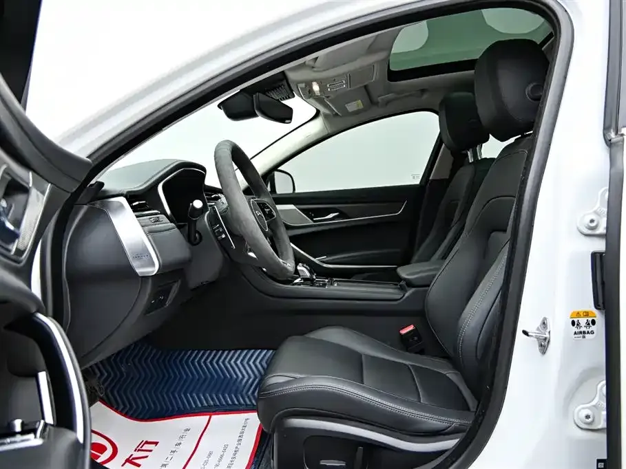 Jaguar XFL — фото 7