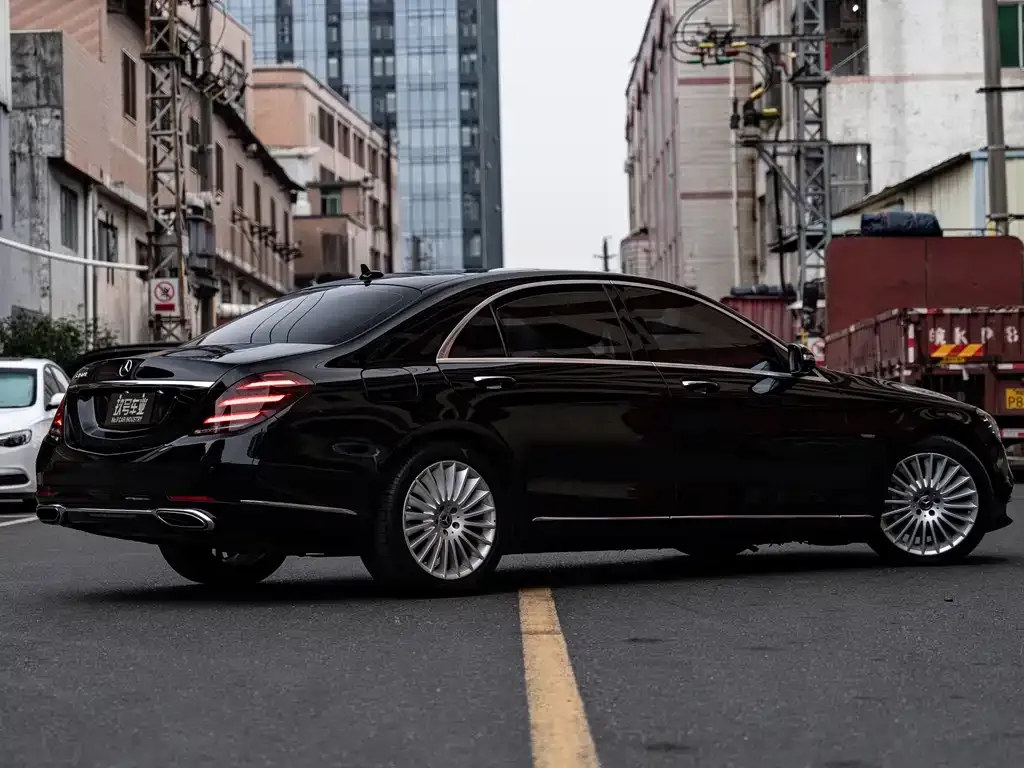 Mercedes-Benz S-Class — фото 2
