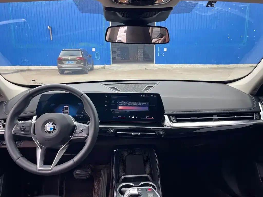BMW X1 — фото 2