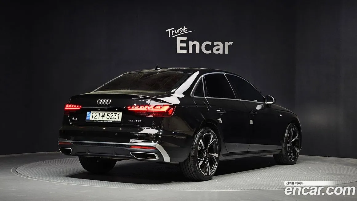 Audi A4 — фото 10