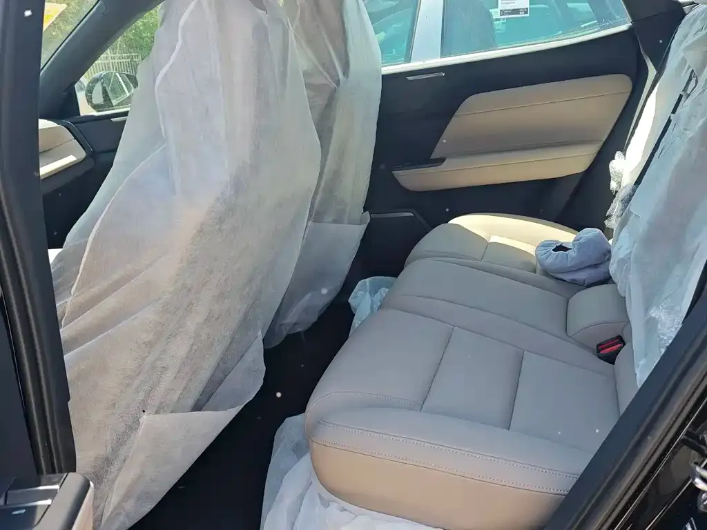 Volvo XC70 Plug-in Hybrid — фото 3