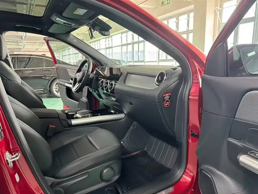 Mercedes-Benz GLA — фото 7
