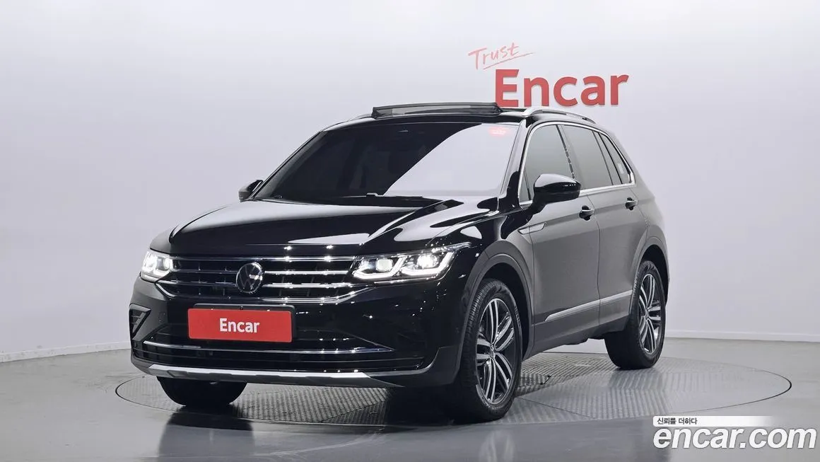 Volkswagen Tiguan — фото 1