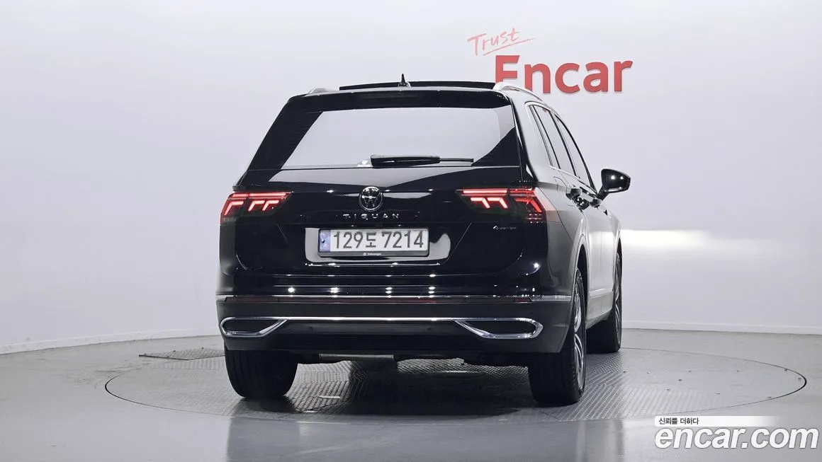 Volkswagen Tiguan — фото 2