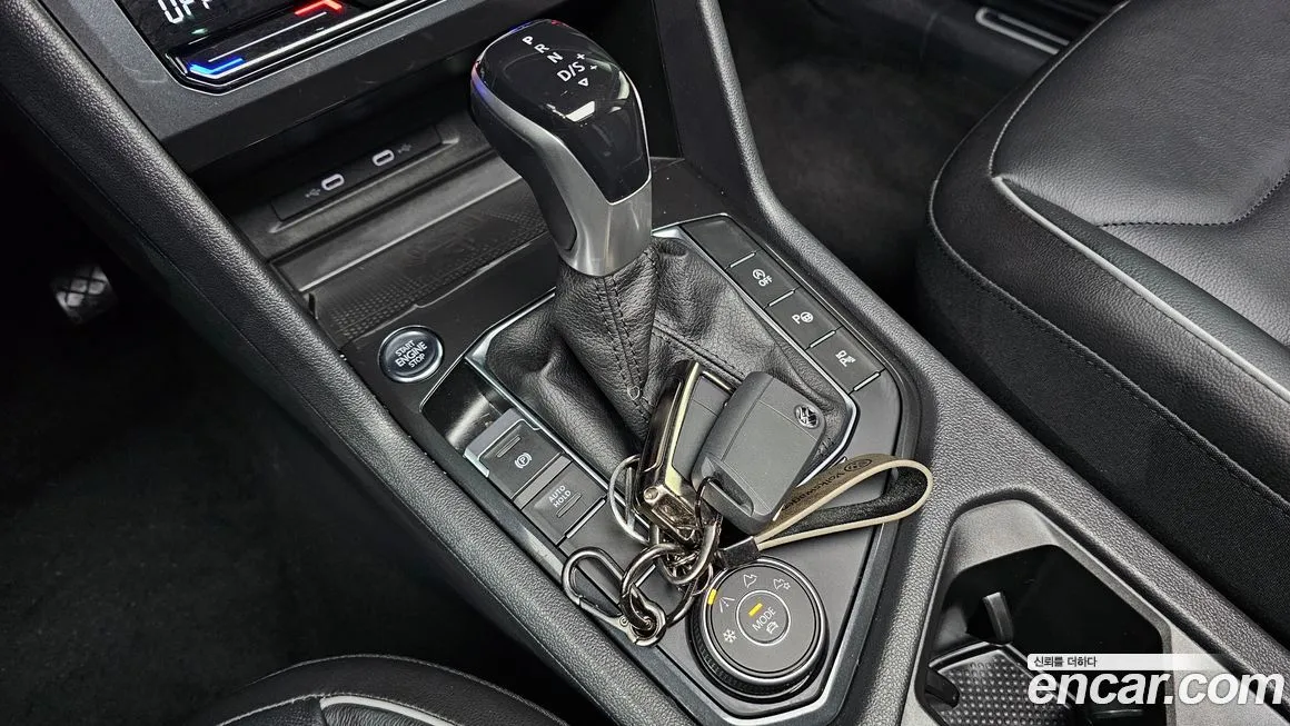 Volkswagen Tiguan — фото 10