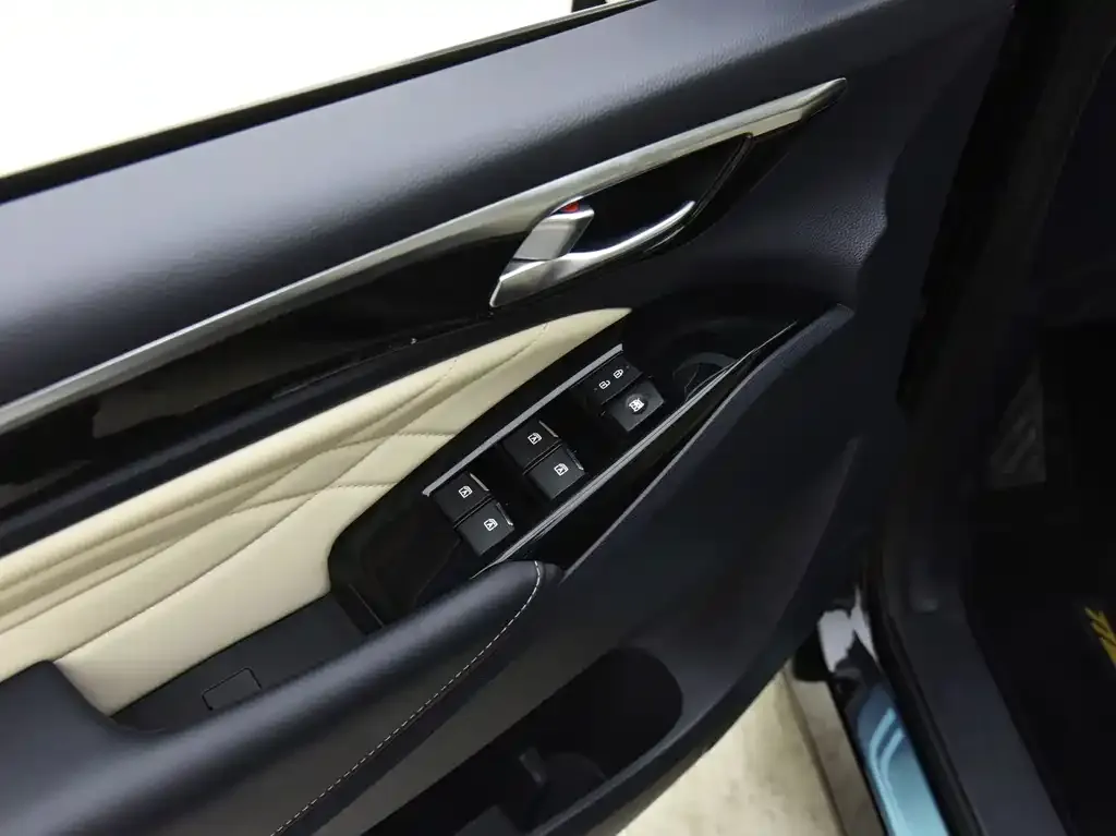 GAC Motor Trumpchi M8 — фото 3