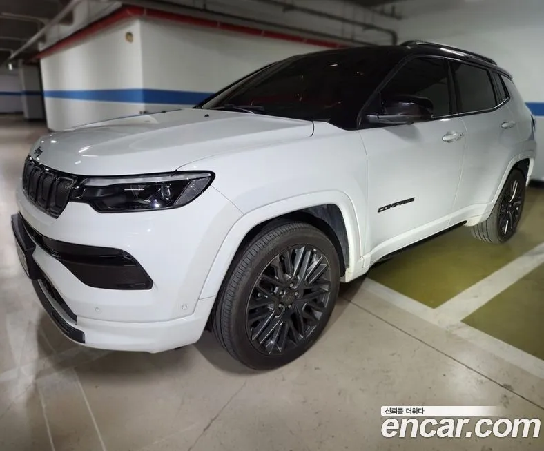 Jeep Compass — фото 1