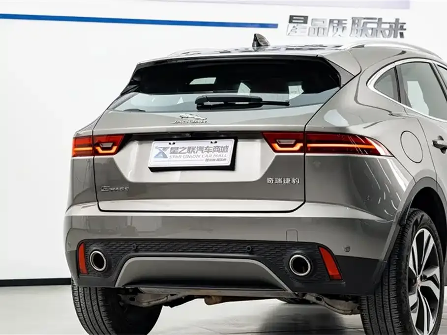 Jaguar E-PACE — фото 2