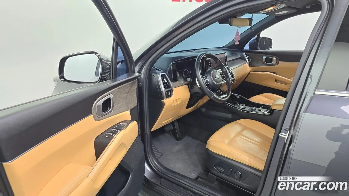Kia Sorento — фото 10