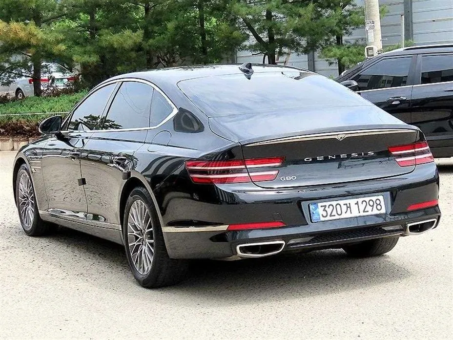 Genesis G80 — фото 10