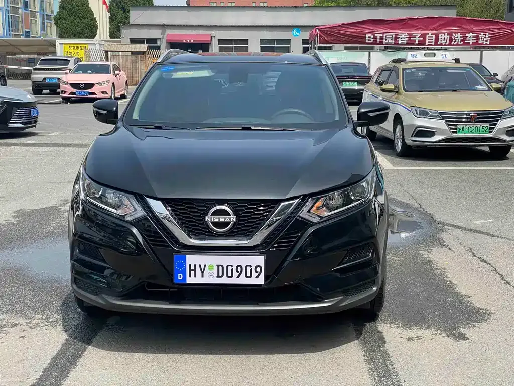 Nissan Qashqai — фото 10
