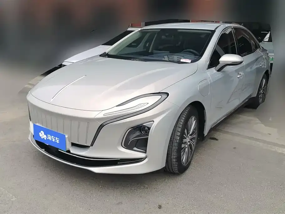 Hongqi E-QM5 — фото 1