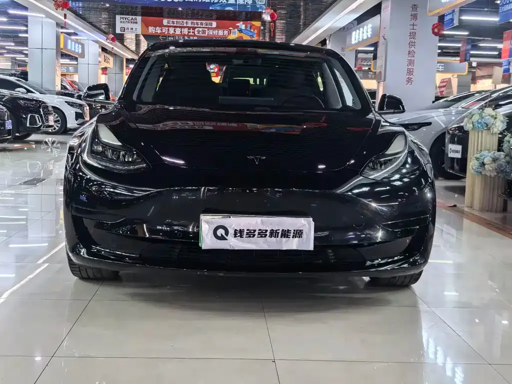 Tesla Model 3 — фото 3
