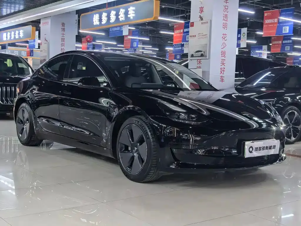 Tesla Model 3 — фото 2