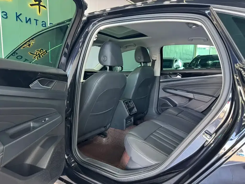 Volkswagen Passat — фото 4