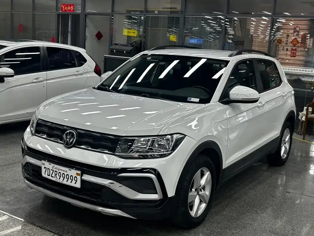Volkswagen T-Cross — фото 9